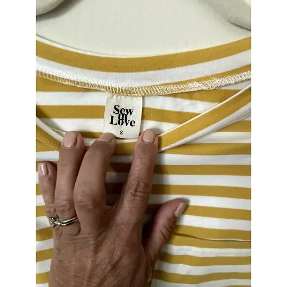 NWOT Sew In Love Long Sleeve Pocket T, sz Small - Picture 3 of 3